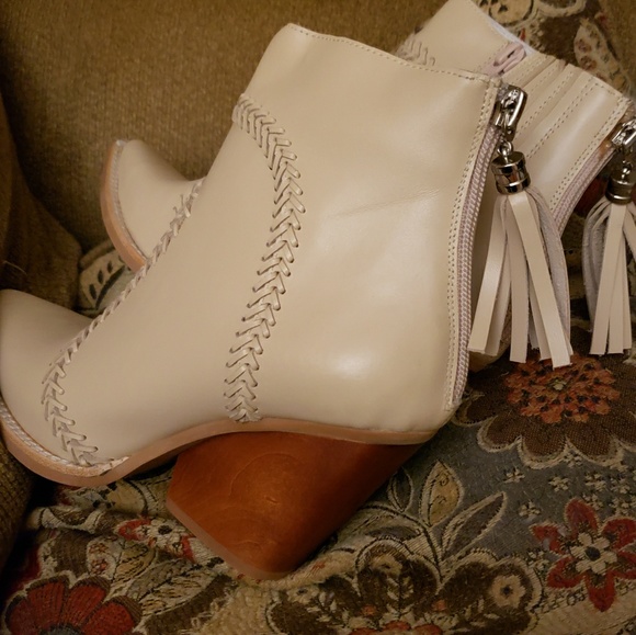 Jeffrey Campbell | Booties - Picture 6 of 8